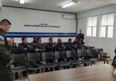 Patrulha Escolar de Volta Redonda participa de capacitação ministrada pela PM 